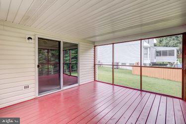 10039 Magledt Road Baltimore, MD 21234 - Photo 17 of 21 Sunroom