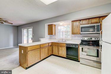 10039 Magledt Road Baltimore, MD 21234 - Photo 5 of 21 Kitchen