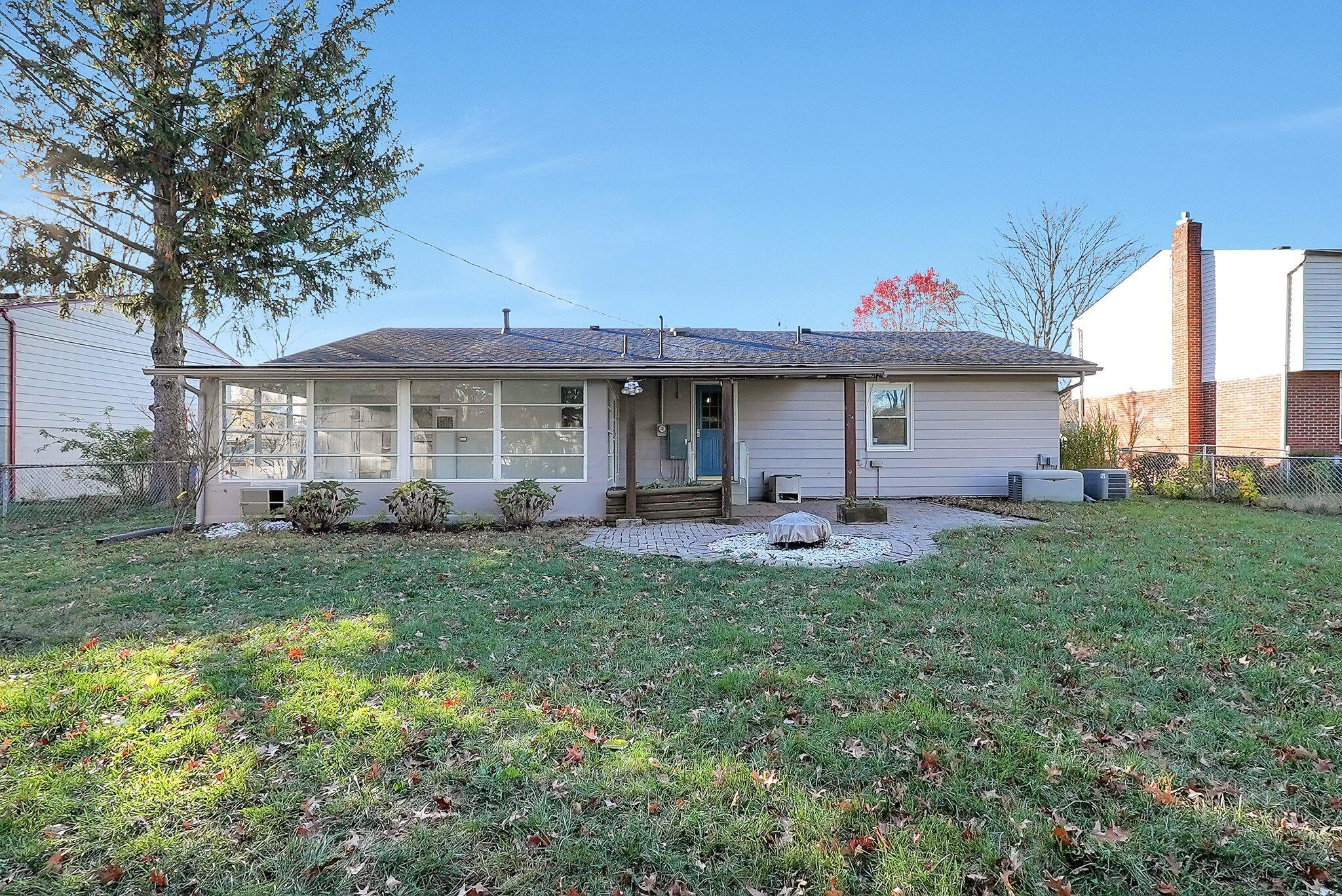 6076 Endicott Road Columbus, OH 43229 - Photo 22 of 27 24-web-or-mls-6076-endicott-rd