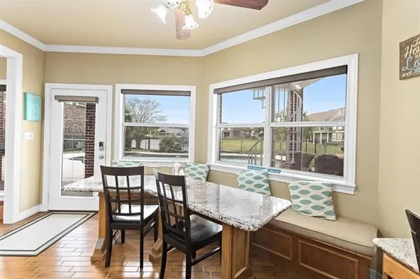 $674,900 | 302 Waterwood Drive, Orange, TX 77630