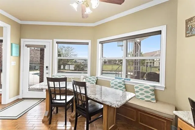 $699,900 | 302 Waterwood Drive, Orange, TX 77630