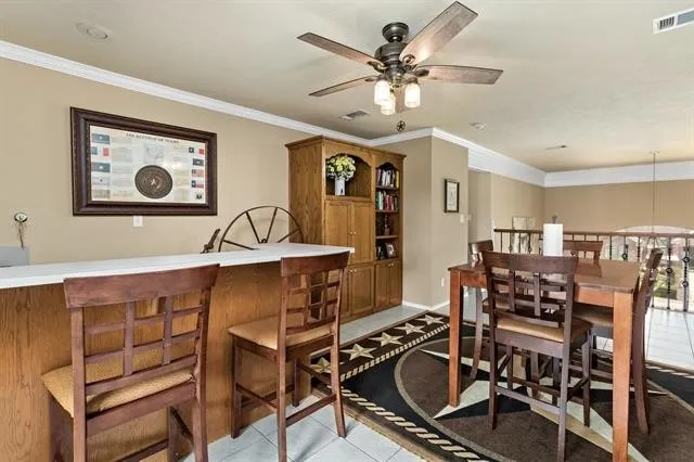 $699,900 | 302 Waterwood Drive, Orange, TX 77630