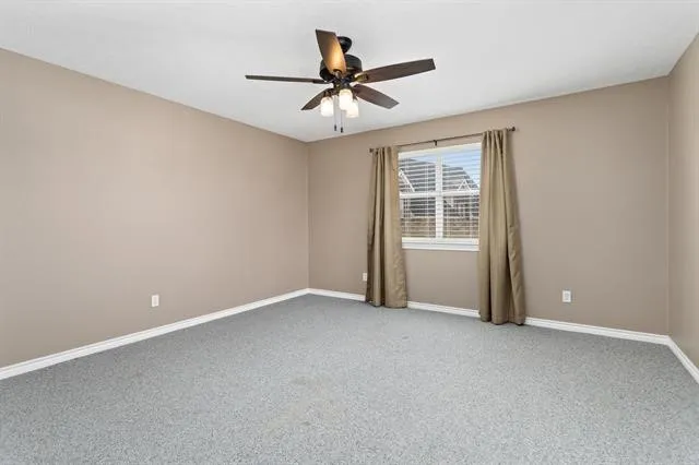 $699,900 | 302 Waterwood Drive, Orange, TX 77630