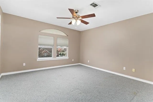 $699,900 | 302 Waterwood Drive, Orange, TX 77630