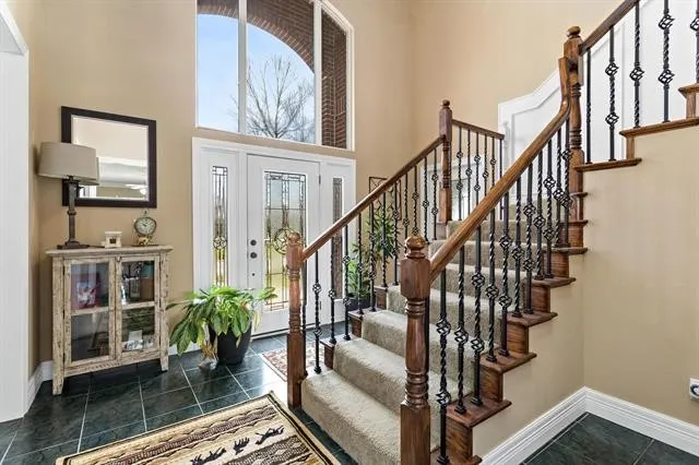 $699,900 | 302 Waterwood Drive, Orange, TX 77630