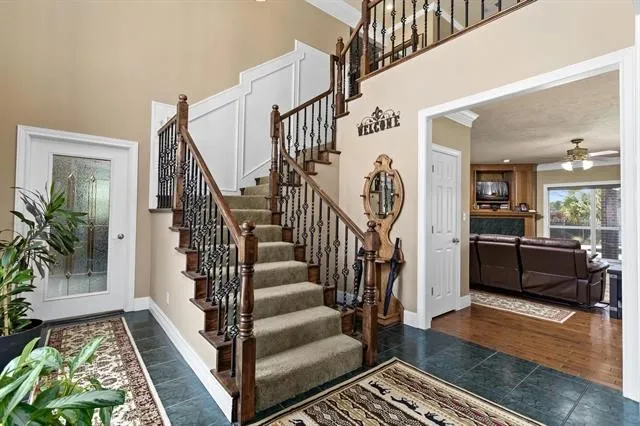 $699,900 | 302 Waterwood Drive, Orange, TX 77630