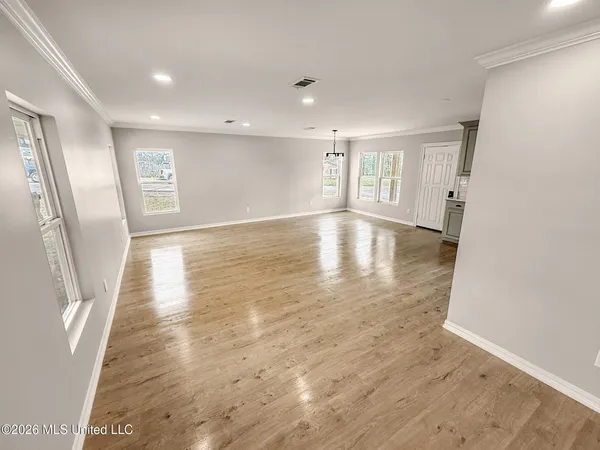 $219,900 | 128 Sinclair Street, McComb, MS 39648