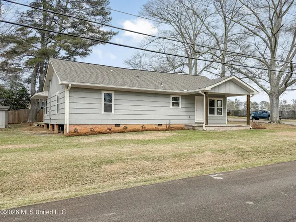 $219,900 | 128 Sinclair Street, McComb, MS 39648