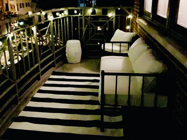 $2,595 | 15 South Throop Street, Unit 403, Chicago, IL 60607