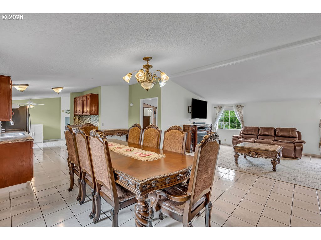 23501 Northeast Sunnycrest Road Newberg, OR 97132 - Photo 10 of 36
