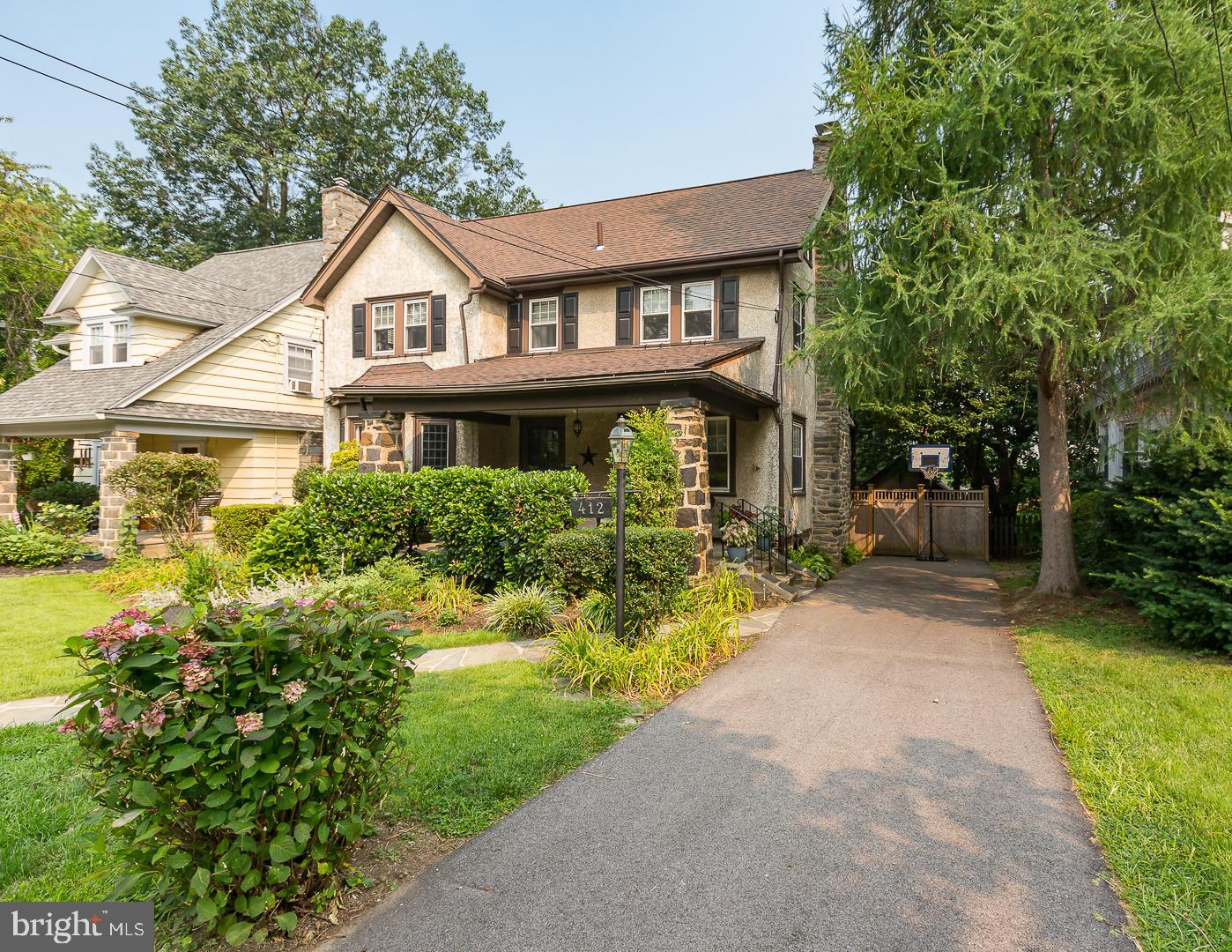 412 Strathmore Road Havertown, PA 19083 - Photo 2 of 39