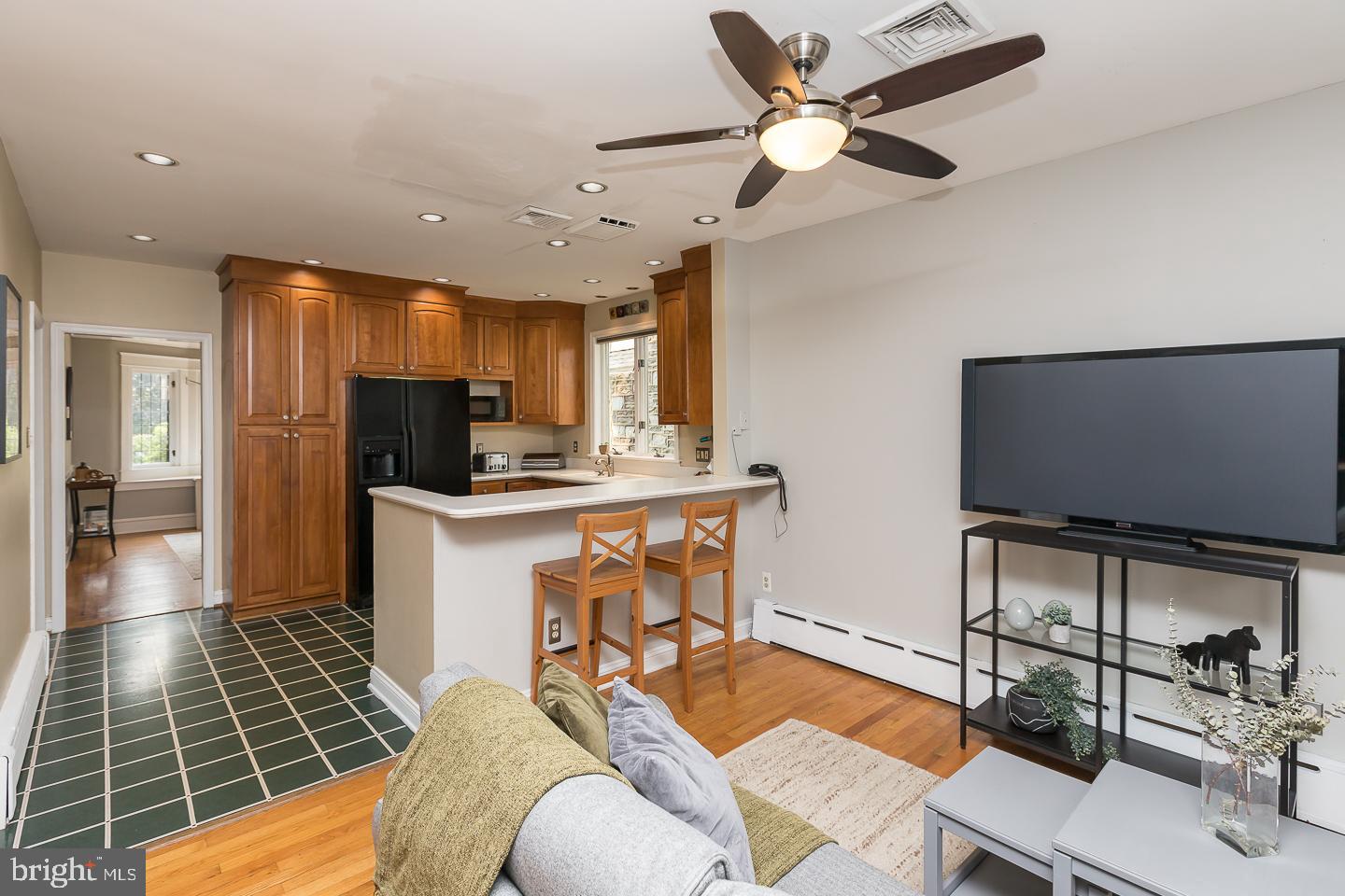412 Strathmore Road Havertown, PA 19083 - Photo 13 of 39