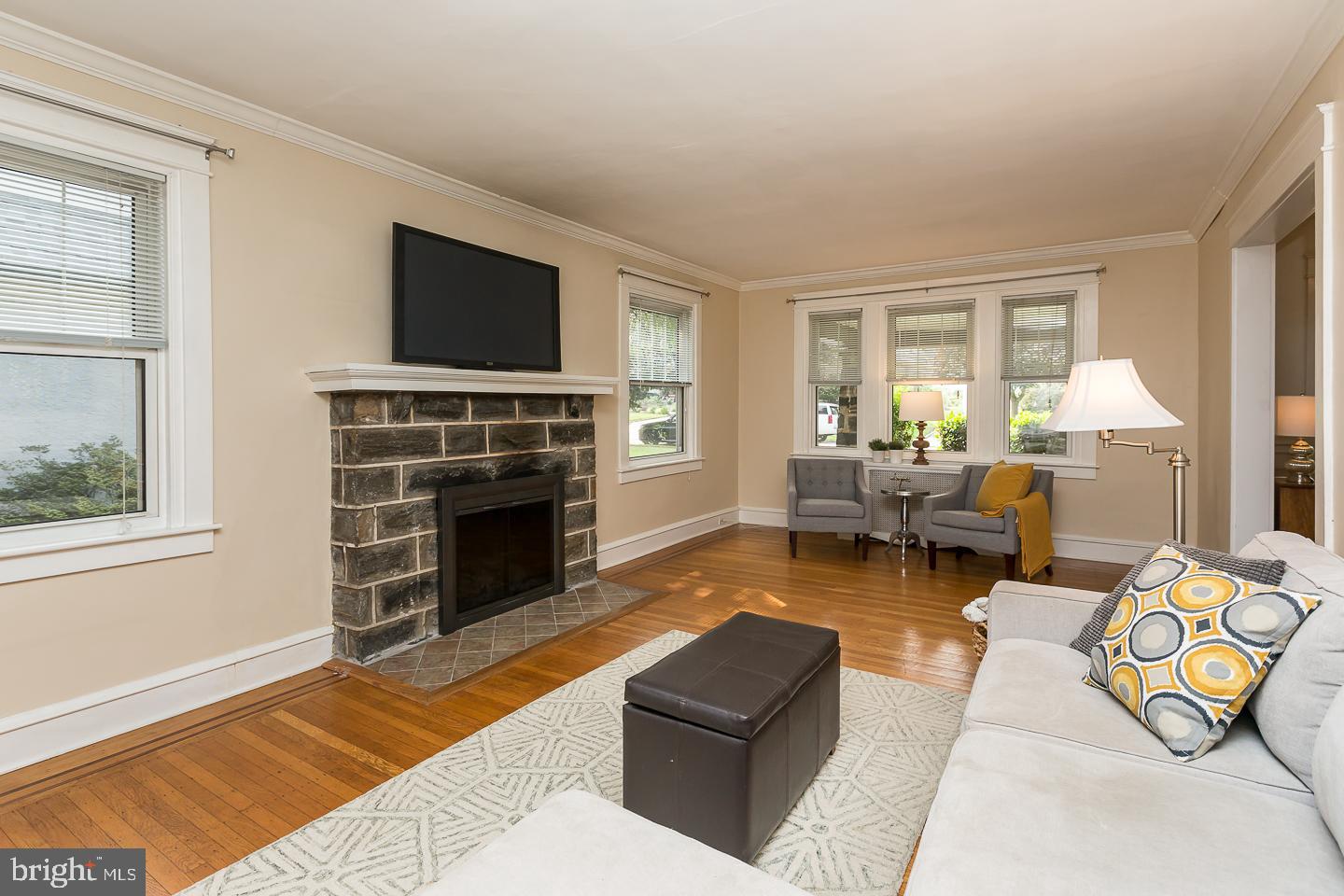 412 Strathmore Road Havertown, PA 19083 - Photo 10 of 39