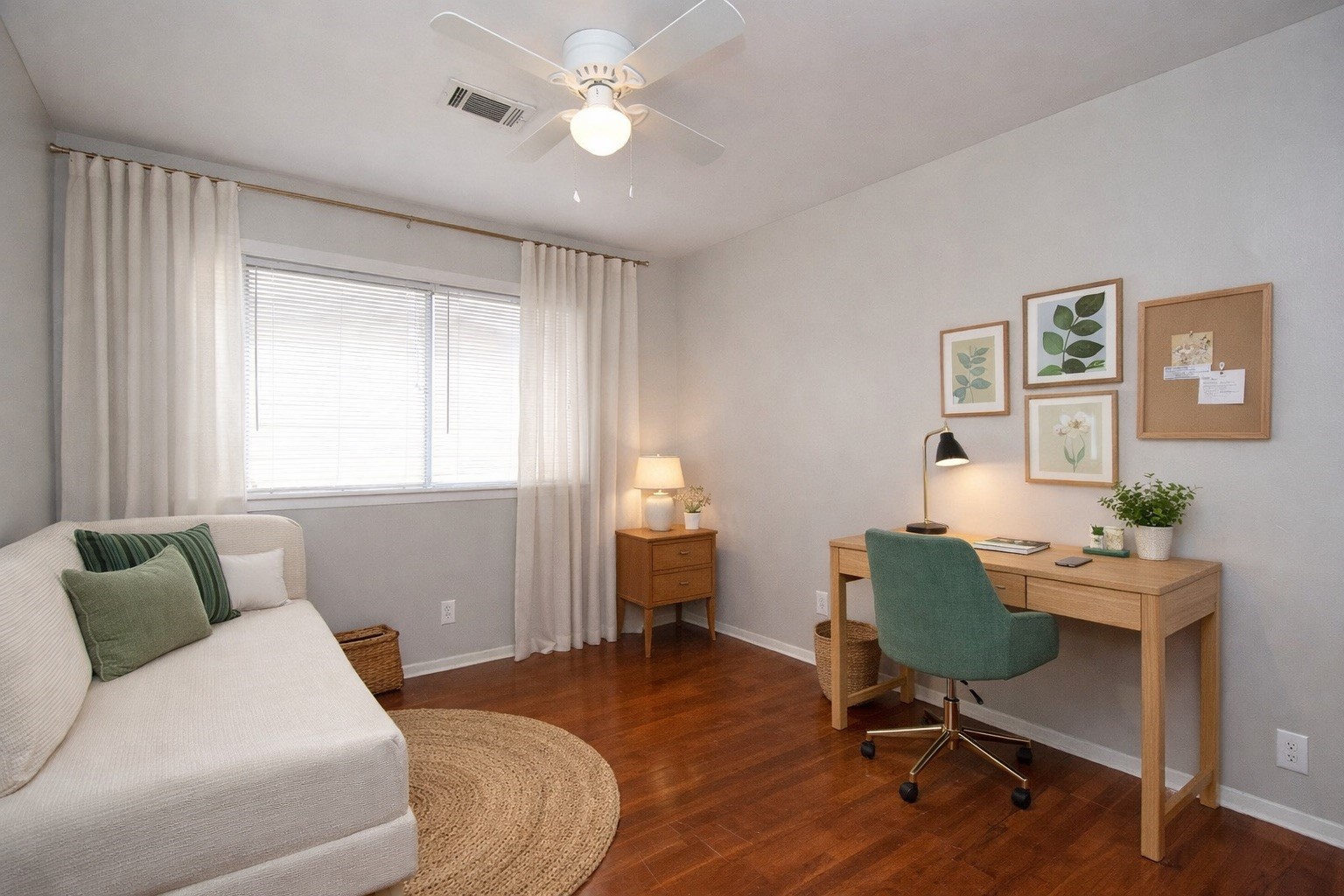 2619 Soway Street Houston, TX 77080 - Photo 11 of 17 Bedroom 2 | VIRTUALLY STAGED