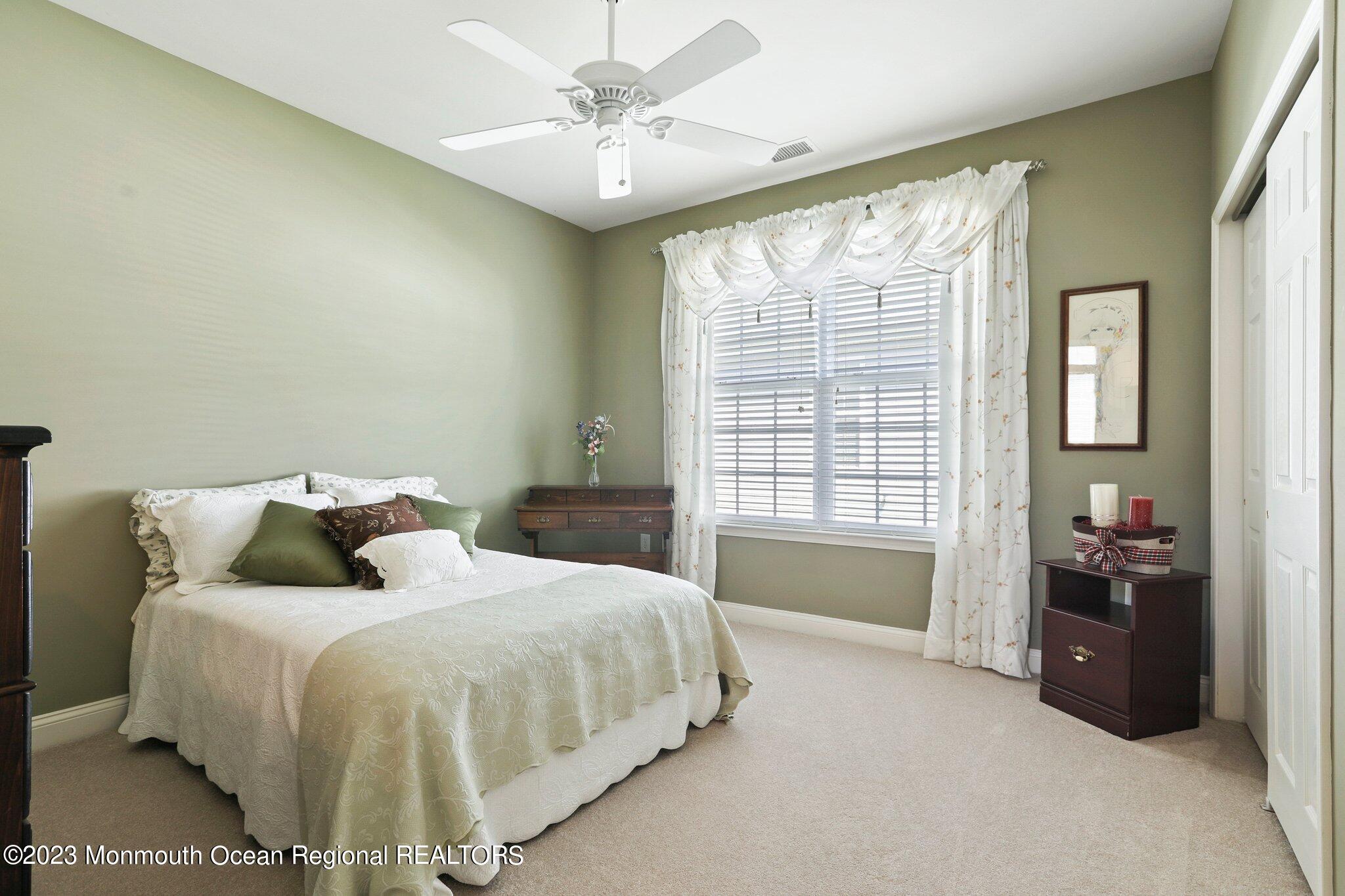 53 Chesterfield Drive Jackson, NJ 08527 - Photo 17 of 46 31-web-or-mls-5W5A1994