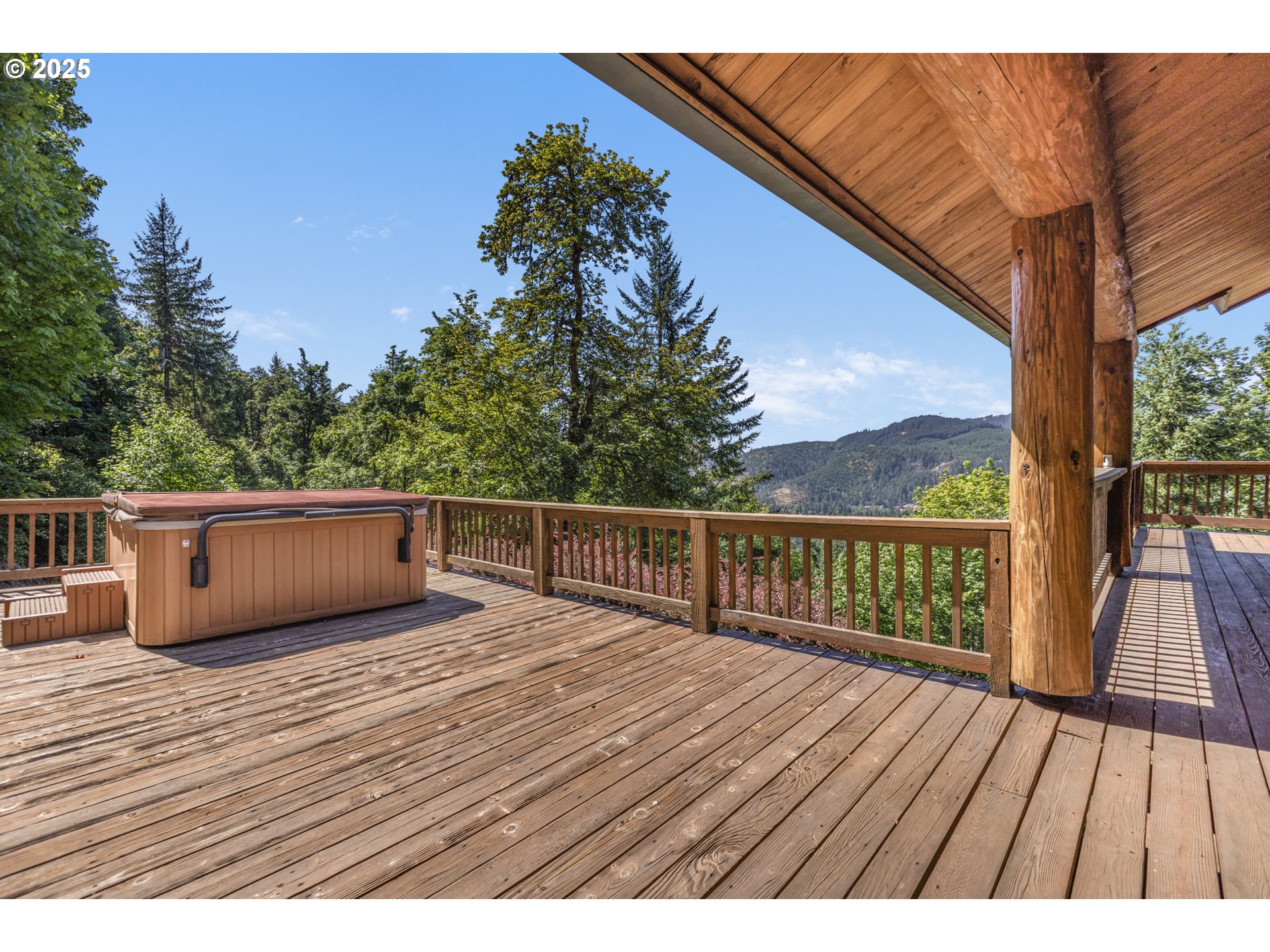 89112 Sky High Drive Springfield, OR 97478 - Photo 23 of 47 a view of balcony with wooden floor and outdoor space