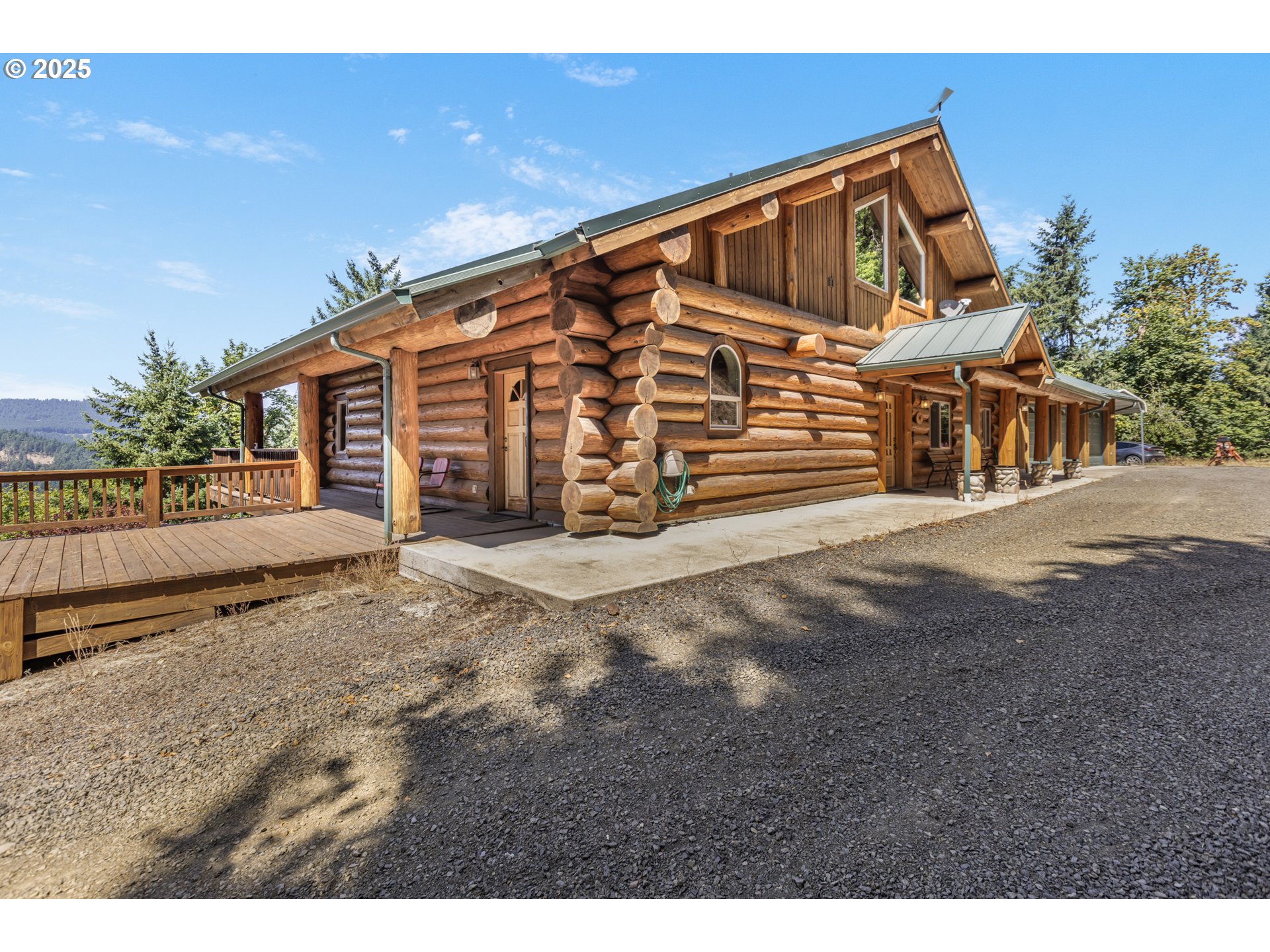 89112 Sky High Drive Springfield, OR 97478 - Photo 41 of 47 a view of a house with a yard