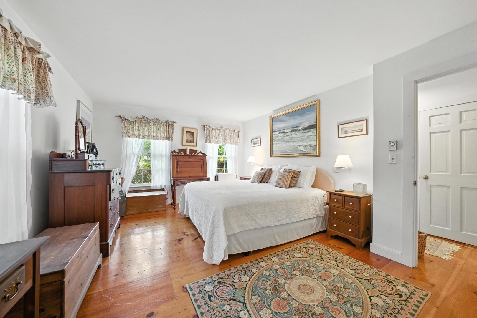10 Meadow View Drive Nantucket, MA 02554 - Photo 21 of 48 a spacious bedroom with a bed and a dresser