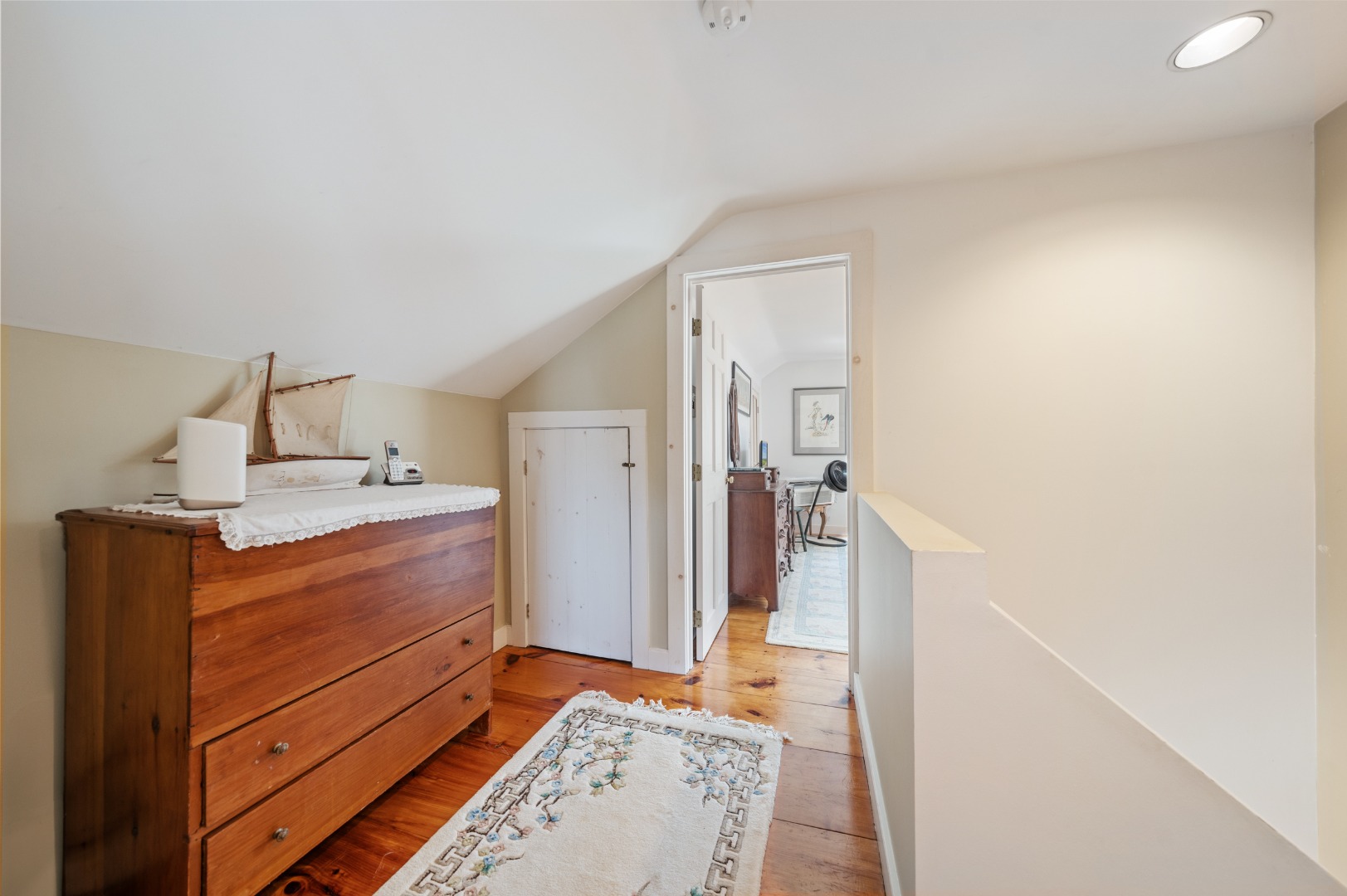 10 Meadow View Drive Nantucket, MA 02554 - Photo 29 of 48 a room with a bed and furniture