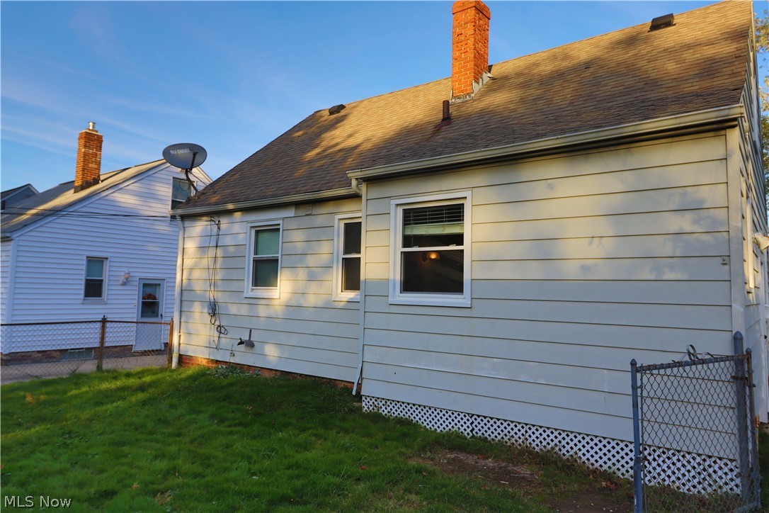 1324 Mayfield Ridge Road Cleveland, OH 44124 - Photo 22 of 22