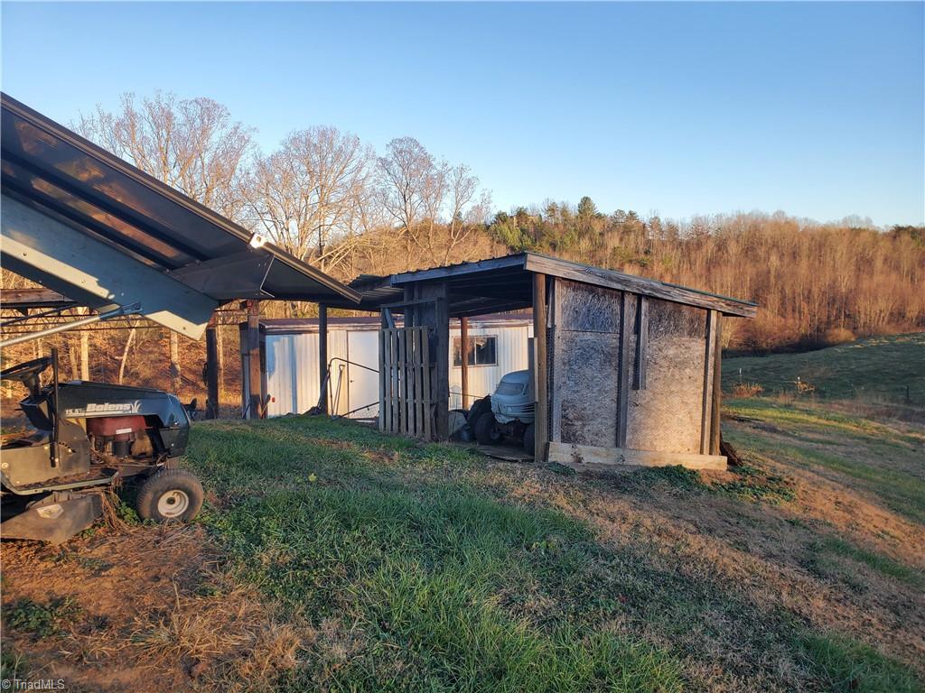 589 Reeves Mill Road Mount Airy, NC 27030 - Photo 11 of 20 Gallery Image 11