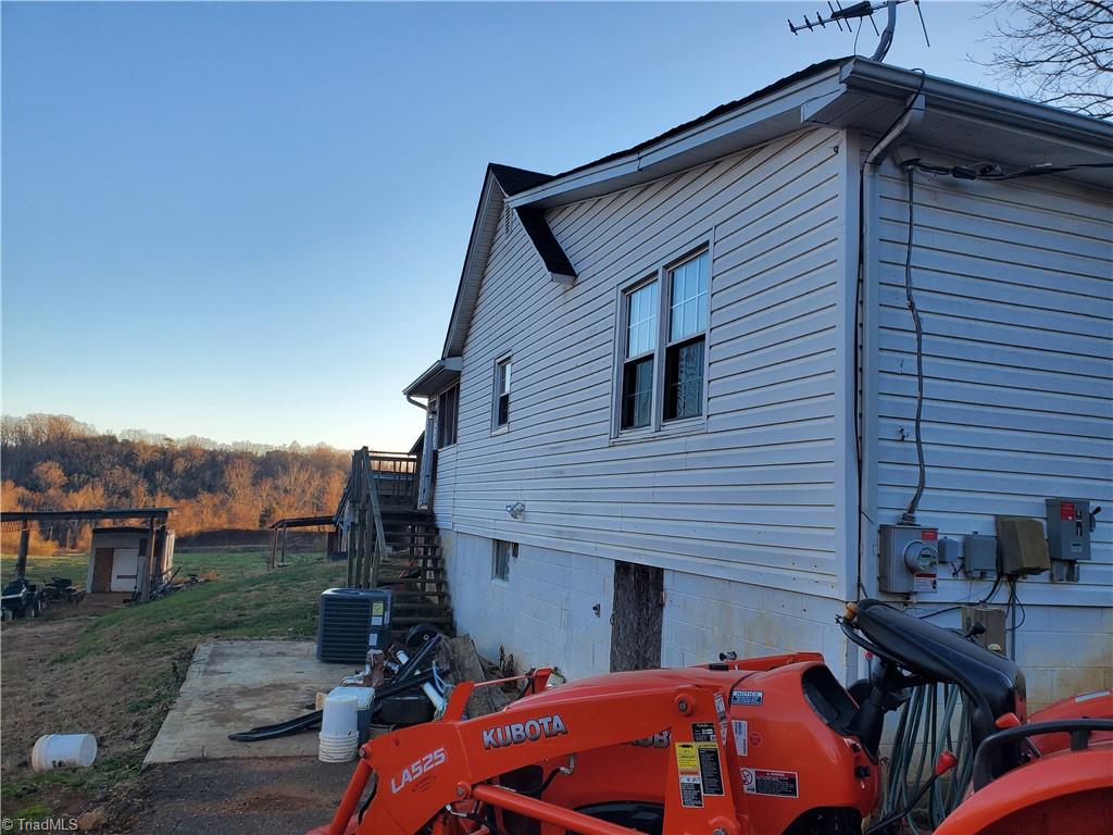 589 Reeves Mill Road Mount Airy, NC 27030 - Photo 9 of 20 Gallery Image 9