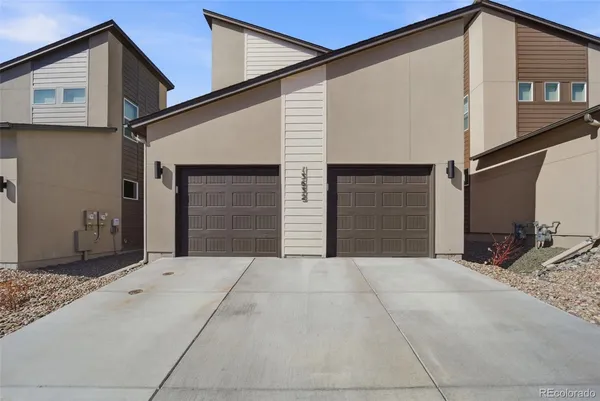a house view with a outdoor space