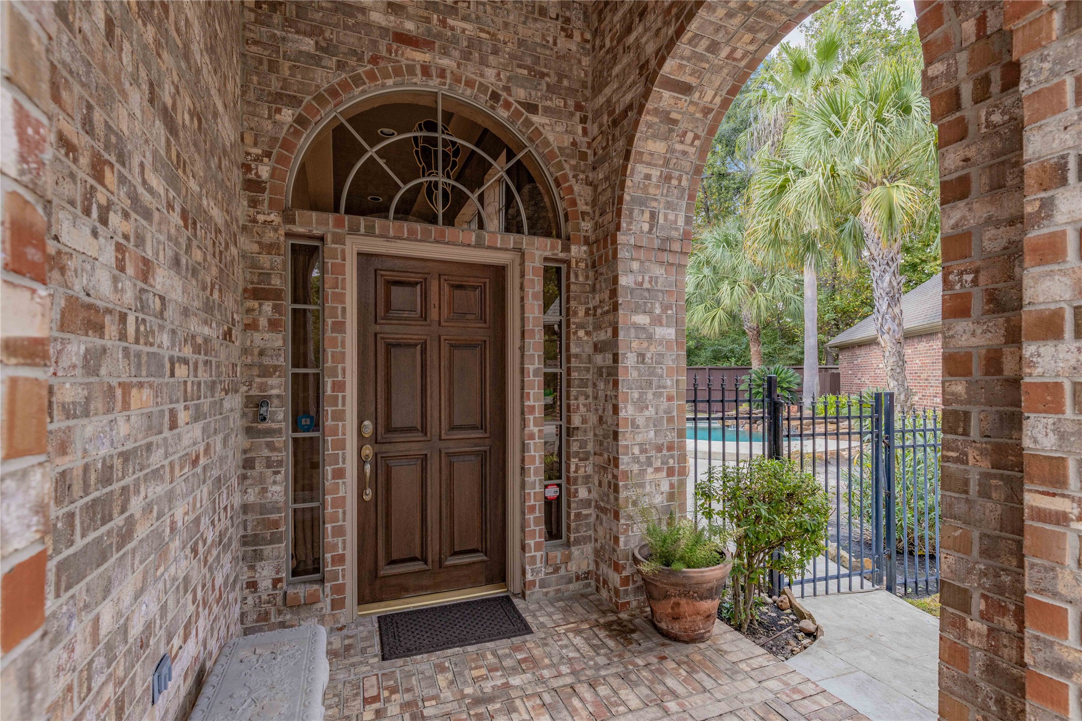 7 North Spring Brook Court Spring, TX 77382 - Photo 5 of 49