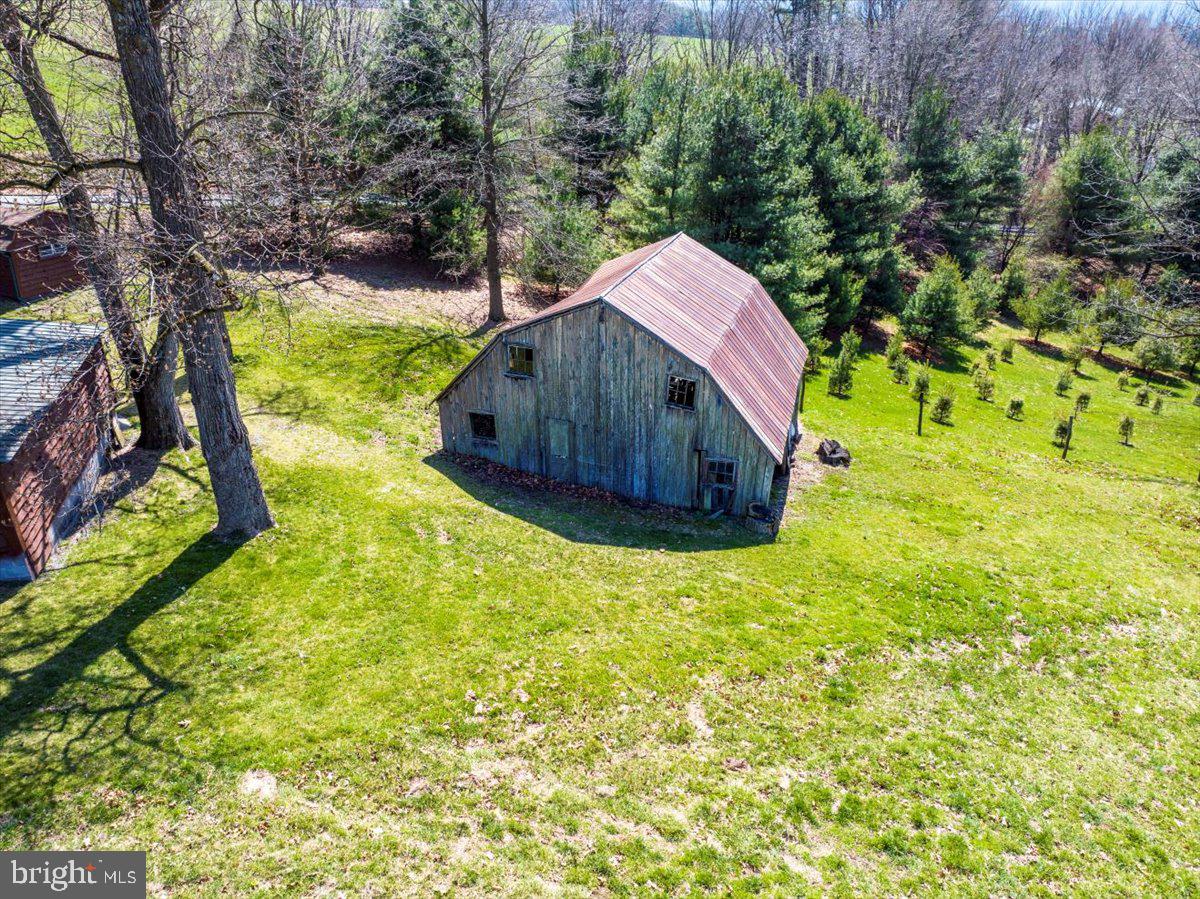 230 Heffner Road Wernersville, PA 19565 - Photo 15 of 38