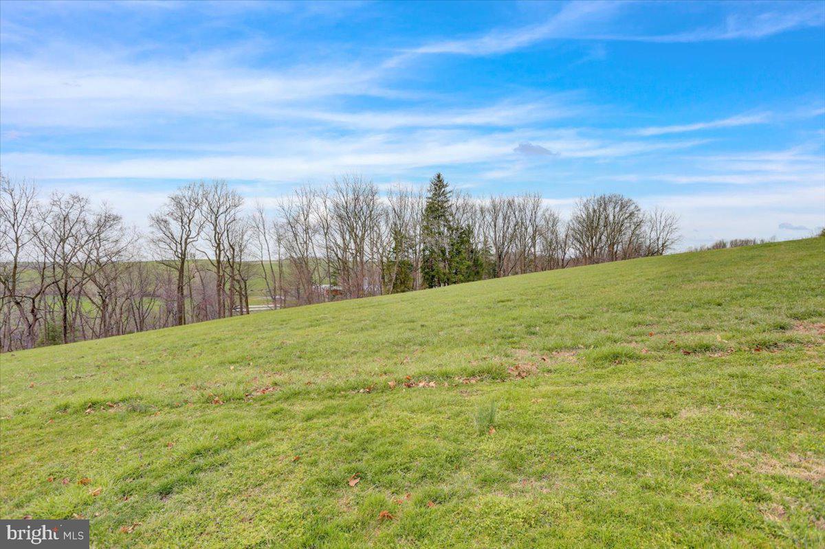 230 Heffner Road Wernersville, PA 19565 - Photo 18 of 38
