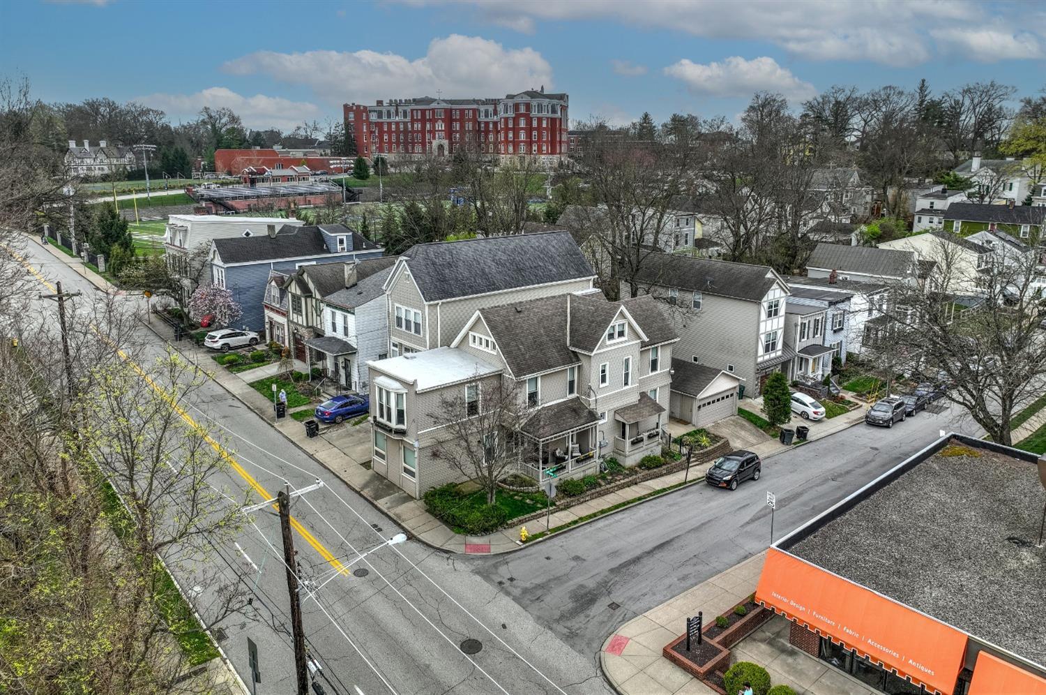 2119 Grandin Road Cincinnati, OH 45208 - Photo 16 of 49 Gallery Image 16