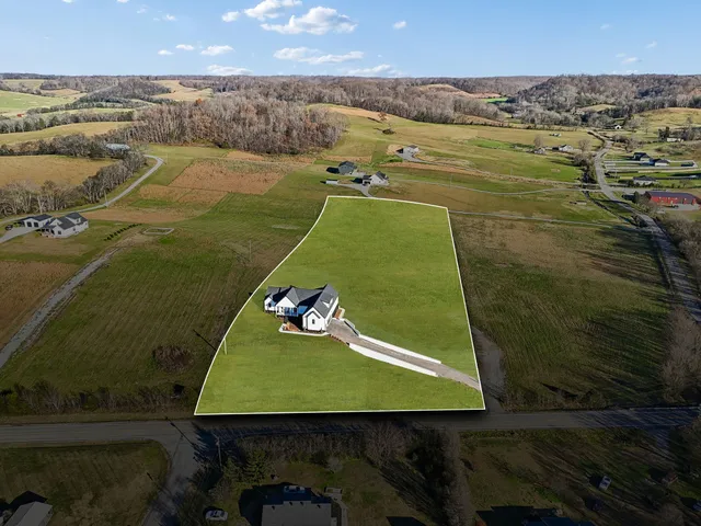 a picture of a bathroom