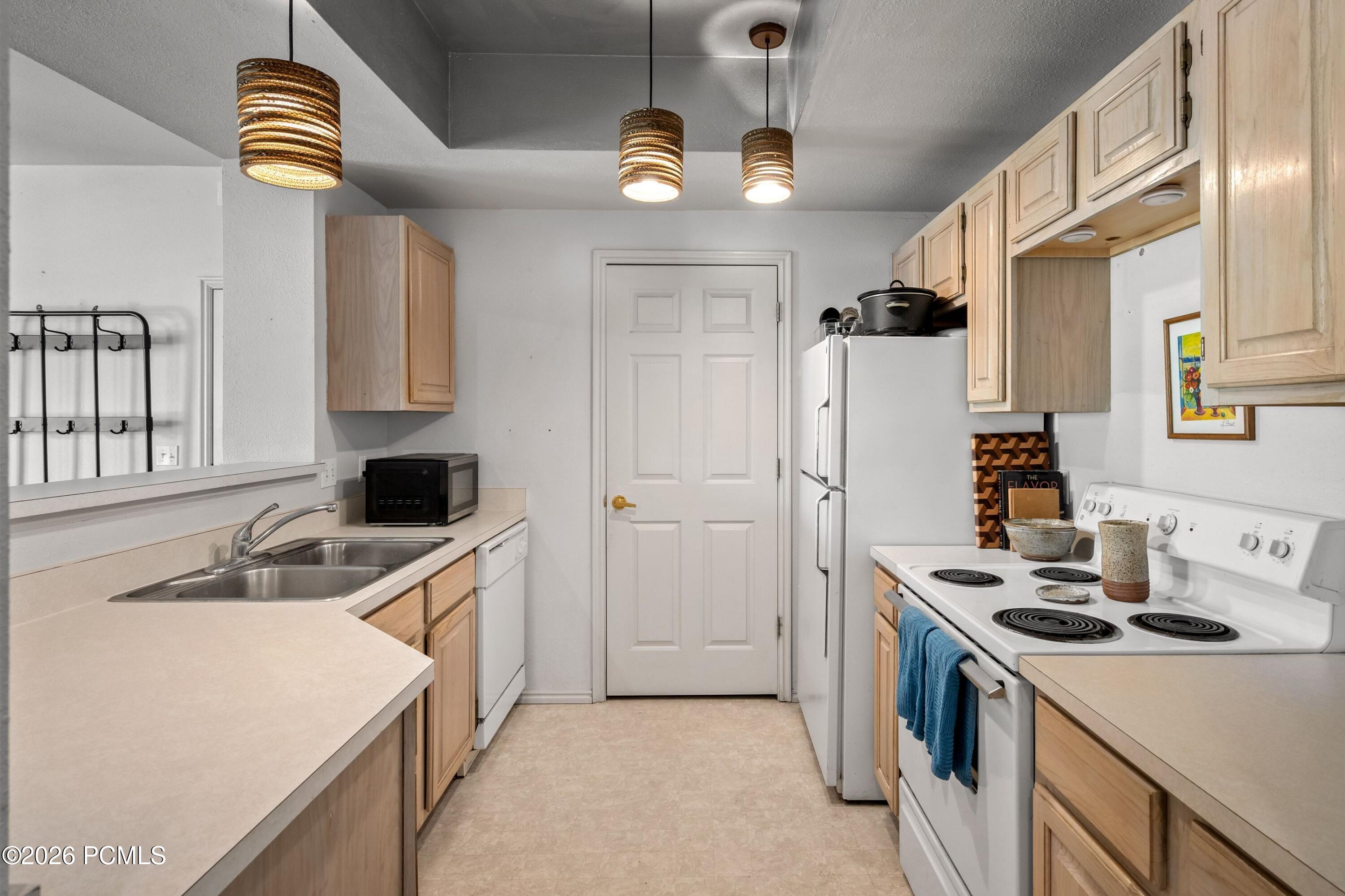 900 Bitner Road, Unit I25 Park City, UT 84098 - Photo 17 of 33
