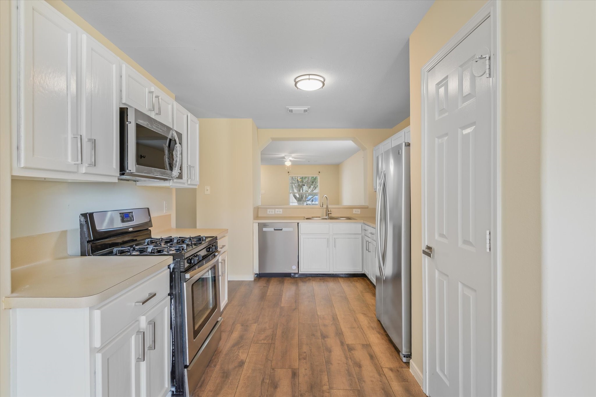 8006 Ginger Park Drive Baytown, TX 77521 - Photo 16 of 36