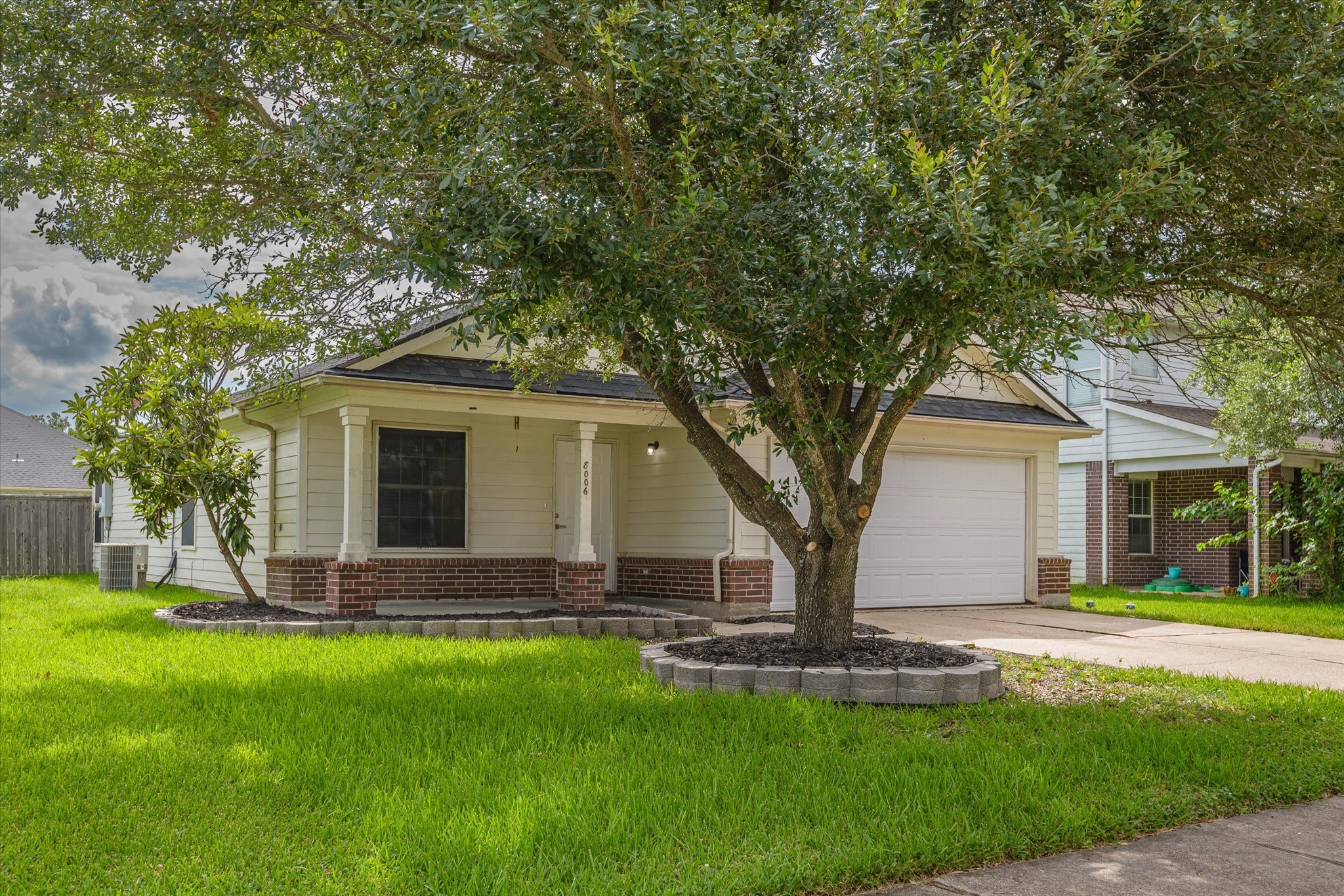 8006 Ginger Park Drive Baytown, TX 77521 - Photo 4 of 36