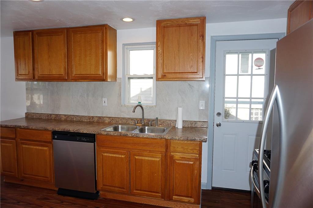 2111 Swallow Hill Road Pittsburgh, PA 15220 - Photo 4 of 18 Gallery Image 4