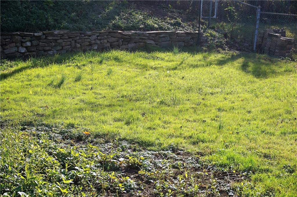 2111 Swallow Hill Road Pittsburgh, PA 15220 - Photo 9 of 18 Gallery Image 9