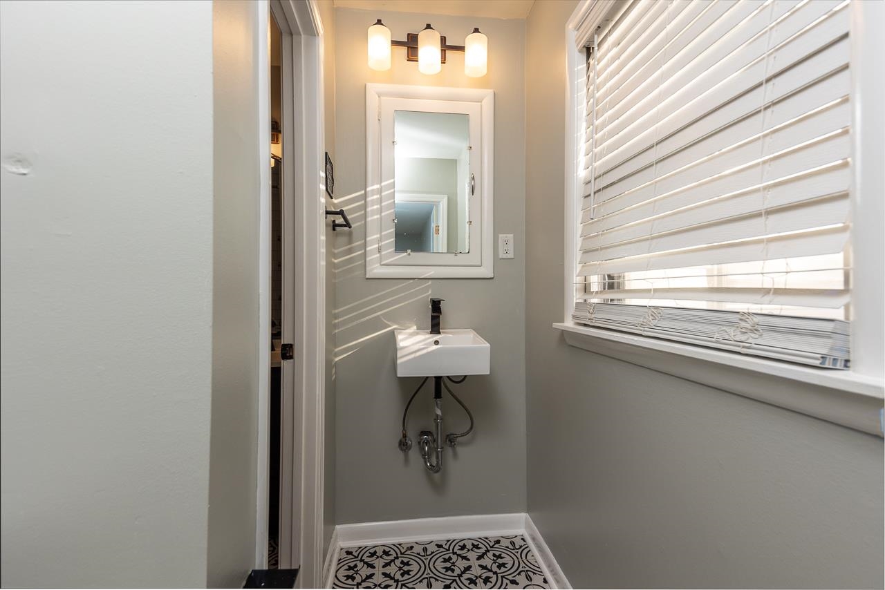 1568 Wilbec Road Memphis, TN 38117 - Photo 14 of 21 Gallery Image 14