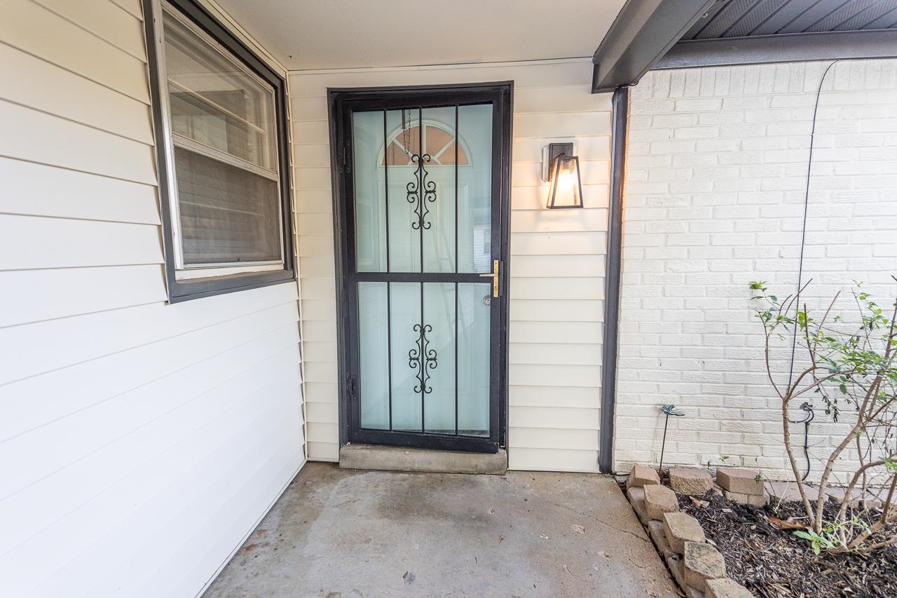 1568 Wilbec Road Memphis, TN 38117 - Photo 2 of 21 Gallery Image 2