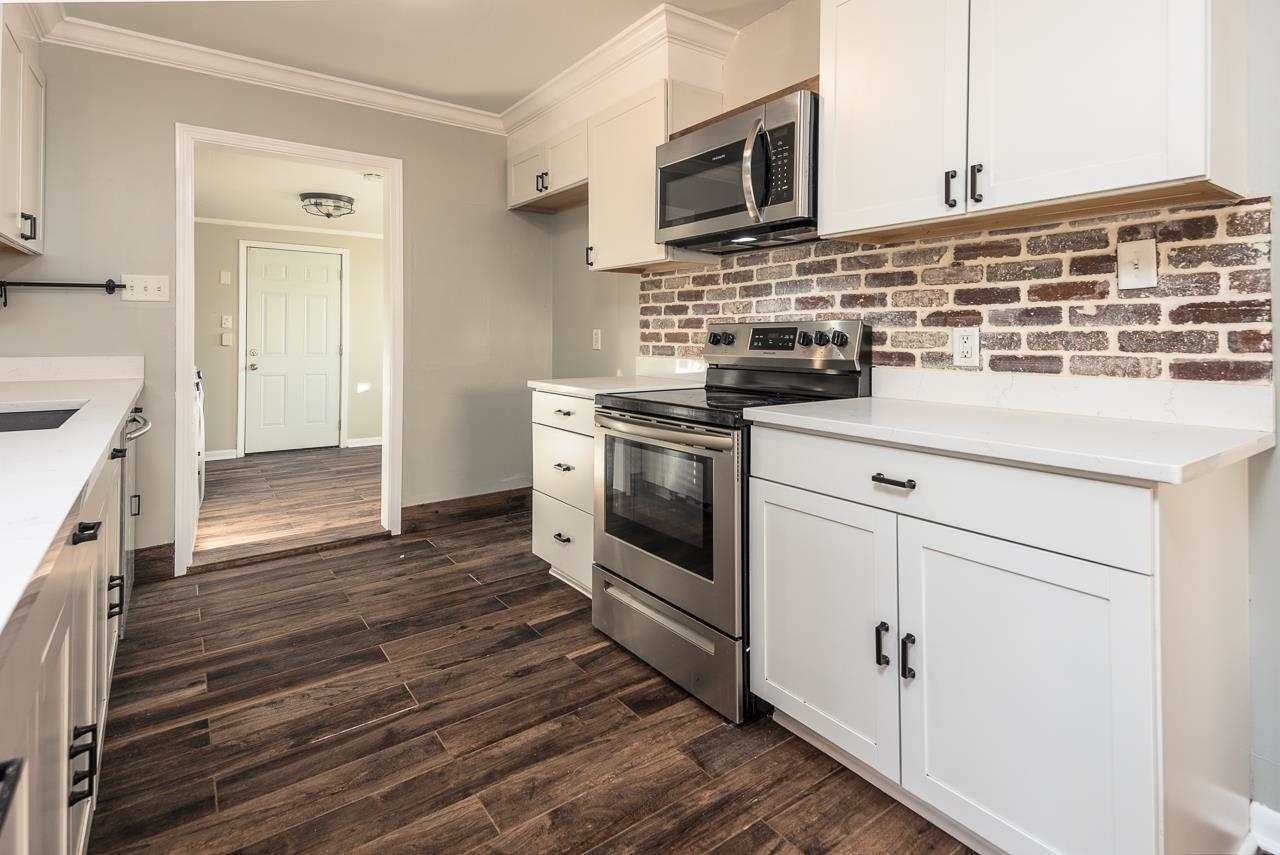 1568 Wilbec Road Memphis, TN 38117 - Photo 4 of 21 Gallery Image 4