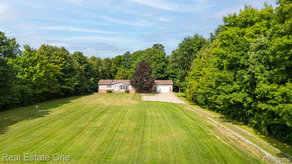 72021 Romeo Plank Road Armada, MI 48005 - Photo 1 of 46