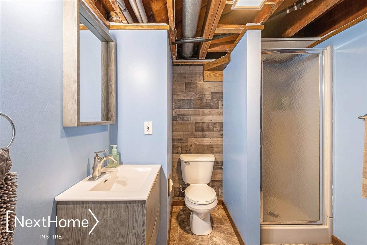 2402 North McKinley Road Flushing, MI 48433 - Photo 14 of 37