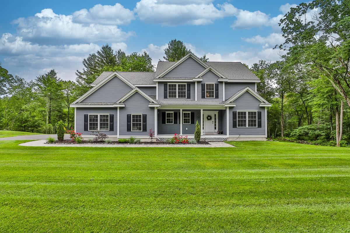 16 London Bridge Road Windham, NH 03087 - Photo 2 of 40