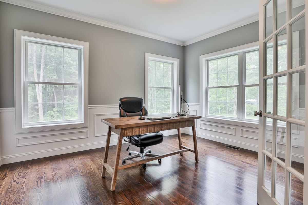 16 London Bridge Road Windham, NH 03087 - Photo 14 of 40