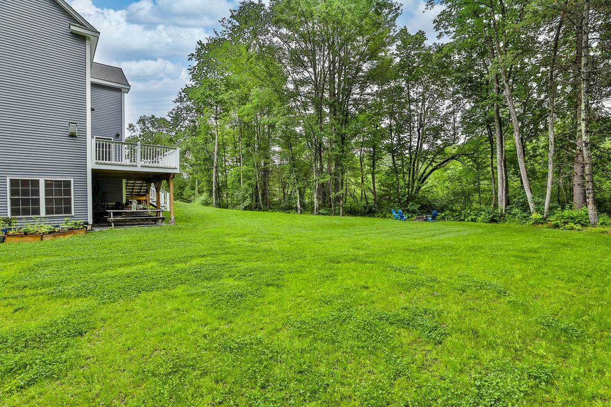 16 London Bridge Road Windham, NH 03087 - Photo 38 of 40
