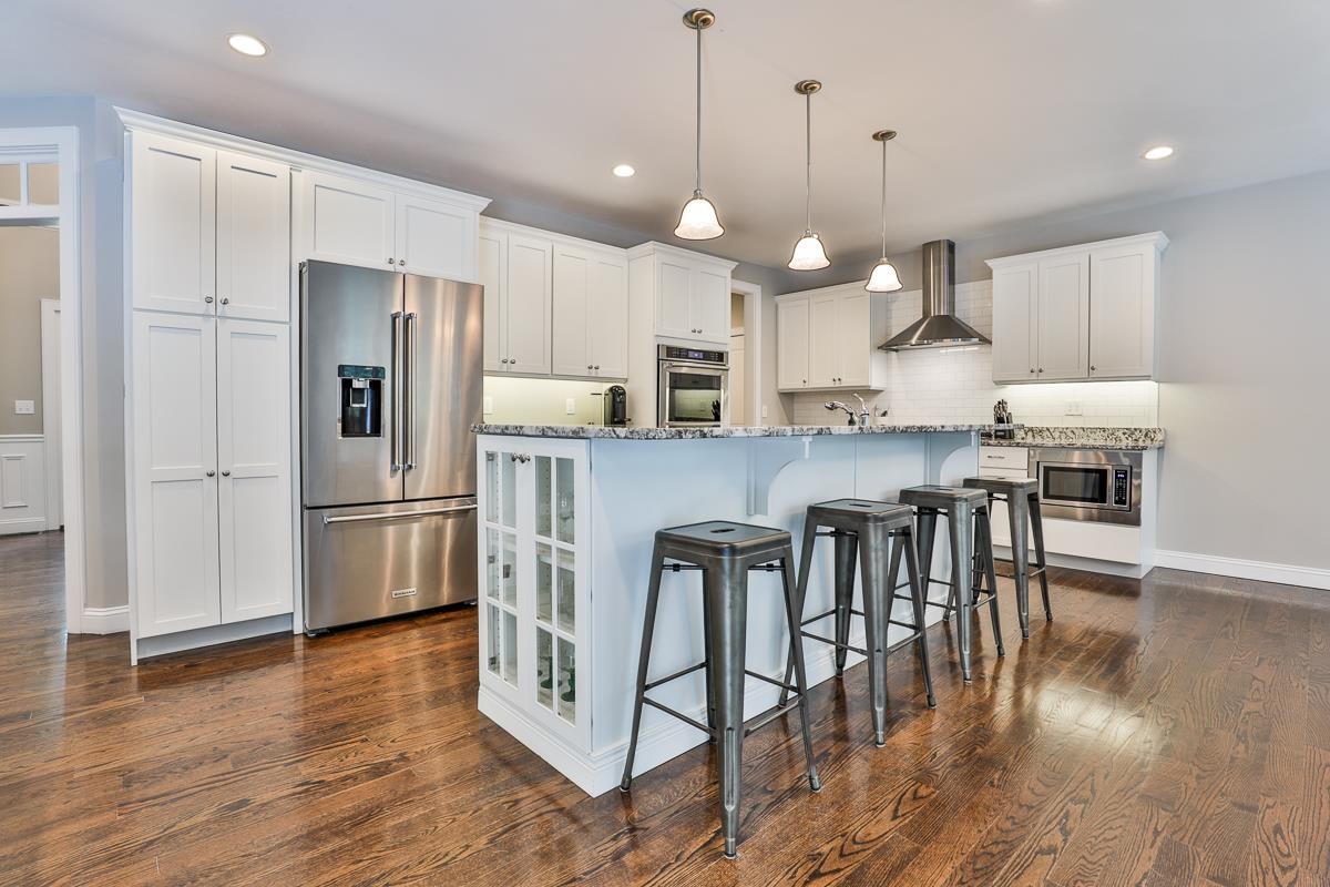 16 London Bridge Road Windham, NH 03087 - Photo 8 of 40