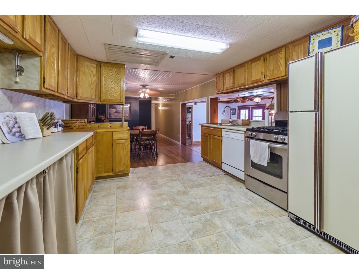 674 Huffs Church Road Alburtis, PA 18011 - Photo 12 of 25 Gallery Image 12
