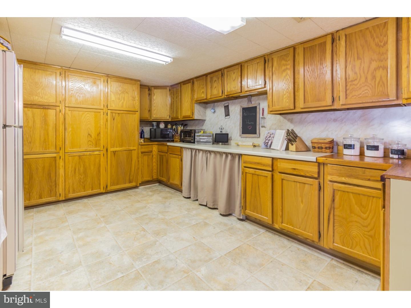 674 Huffs Church Road Alburtis, PA 18011 - Photo 13 of 25 Gallery Image 13