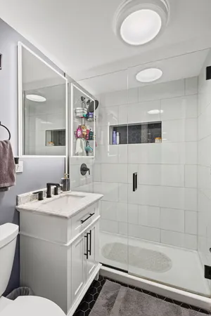 $875,000 | 5226 West Eddy Street, Chicago, IL 60641