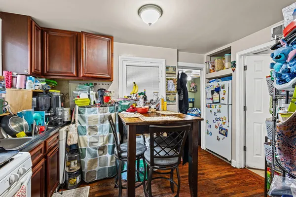 $875,000 | 5226 West Eddy Street, Chicago, IL 60641